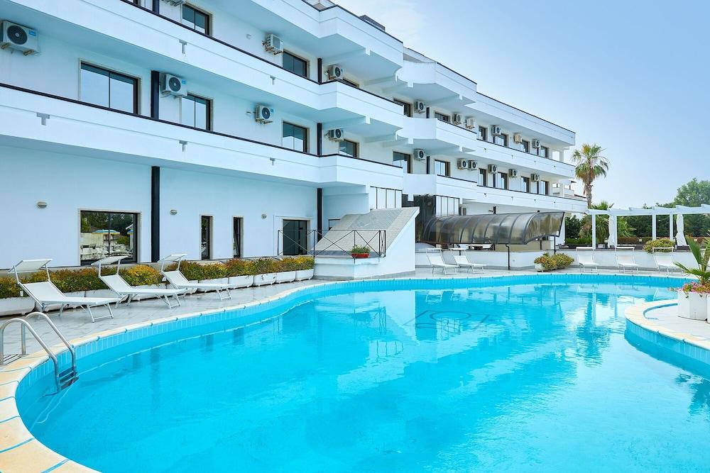 Hotel Club Clorinda Nuova Gestione 2024 Paestum Exteriér fotografie